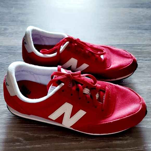 new balance red 410
